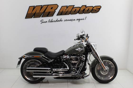 HARLEY-DAVIDSON SOFTAIL FAT BOY 114 